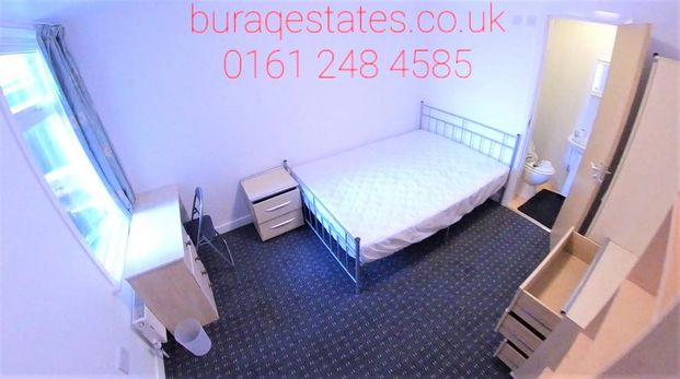 1 bedroom in a house share to rent - Photo 1