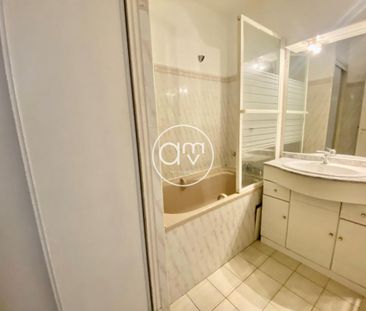 Location Appartement 2 pièces 39m² HYERES 83400 - Photo 3