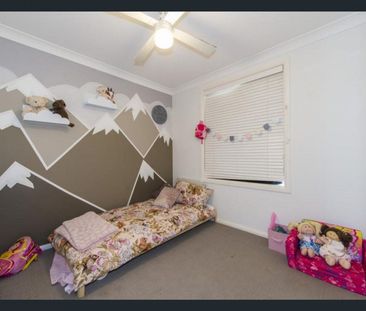 6 Munro Place, Jordan Springs - Photo 4