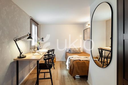 3 room luxury Apartment for rent in Martínez de la Rosa, 46, Barcelona, Catalonia - Photo 5