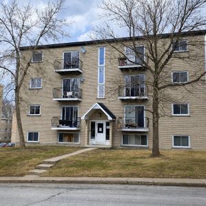 GRAND 4 ½|CHAUFFAGE ET EAU CHAUDE - Photo 3