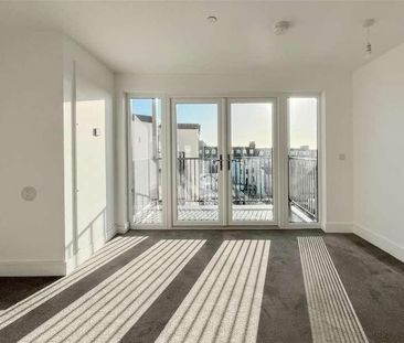 Martin Court, Hastings - Photo 2