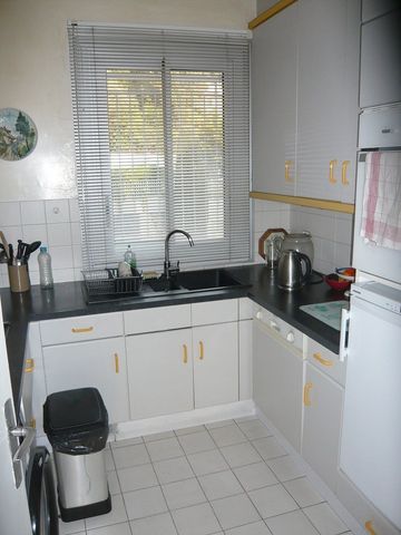 Location Appartement 3 pièces 80m² NICE 06300 - Photo 5