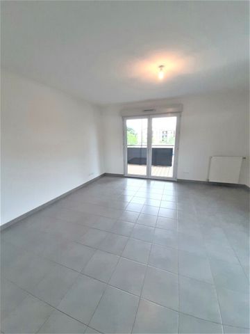 Location Appartement 2 pièces 45m² ST JORY 31790 - Photo 2