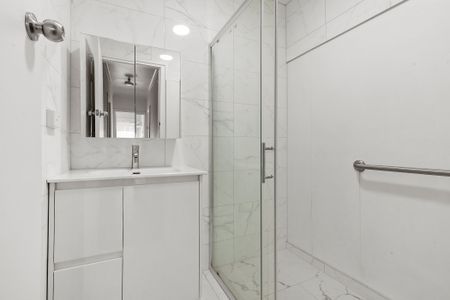 Comfortable Family Home in a Convenient Location - Photo 4