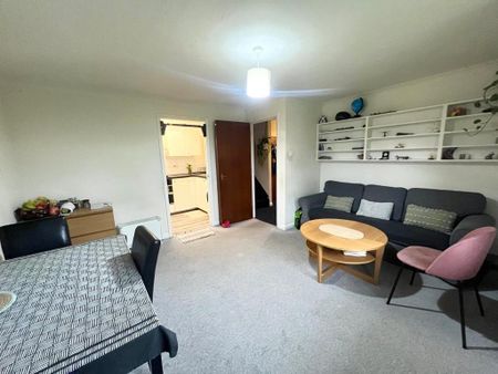 2 bedroom apartment to rent - Photo 2