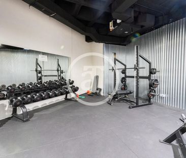 Piso de alquiler en Avenida del Cerro del Águila, Polígono Industri... - Photo 4