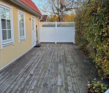 Långvretsvägen, Spånga - Photo 1