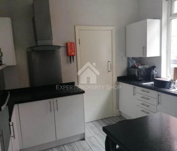 1 bedroom in a house share to rent - Photo 6