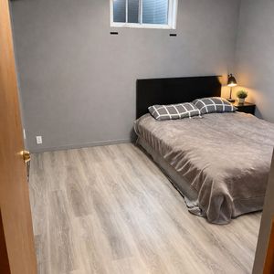 For Lease - 45 West Park Avenue, Hamilton, Ontario - Photo 2