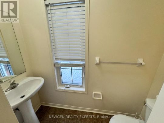 594 COURTNEY VALLEY ROAD - Photo 1