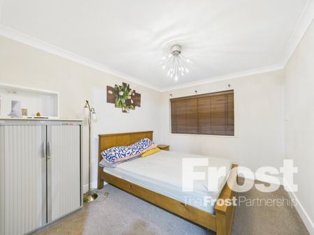 Tobermory Close, Slough, Berkshire,SL3 - Photo 5