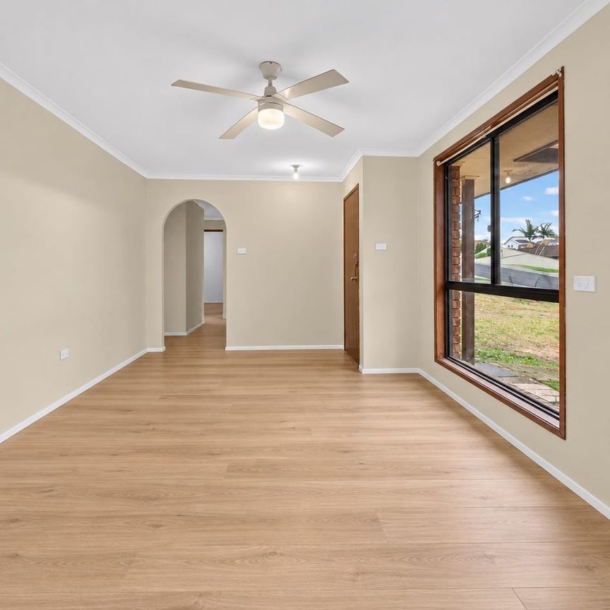 Family House For Lease // Next to School and Park - Photo 1