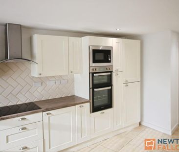 3 bedroom semi-detached house to rent - Photo 1