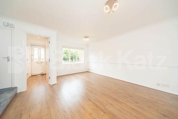 Melrose Avenue, London, NW2 - Photo 1