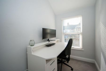 3 bedroom terraced house to rent - Photo 5