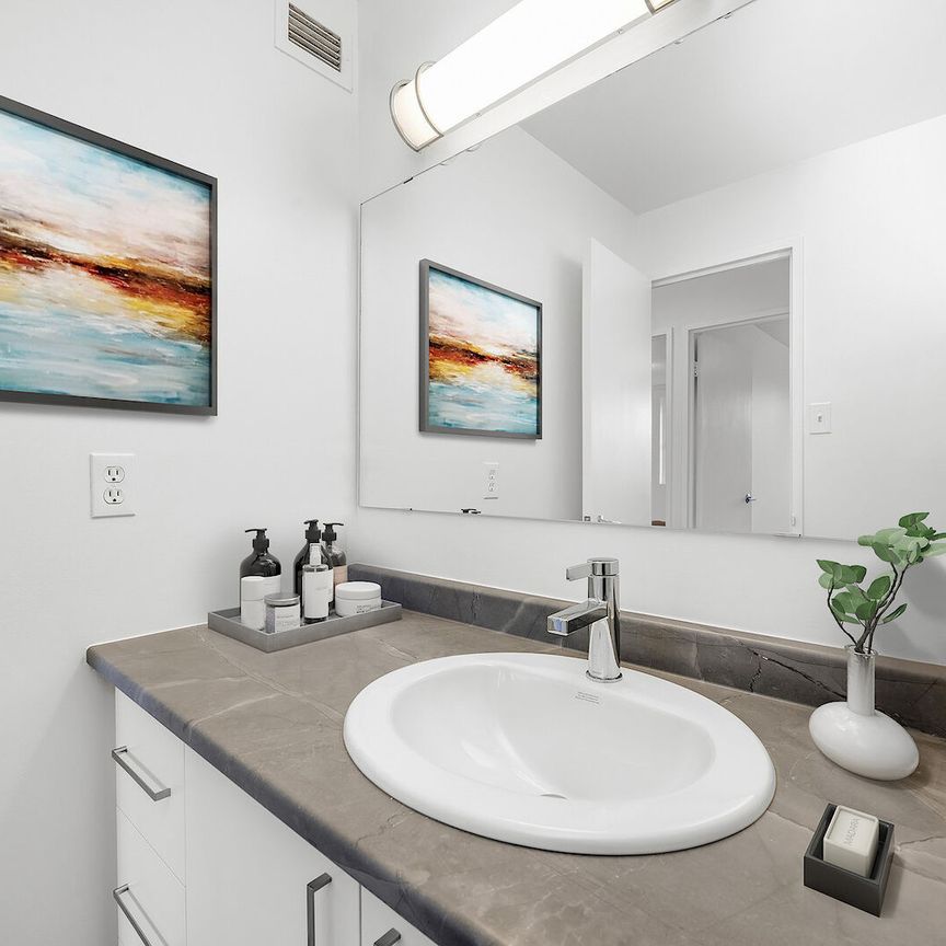 Deschenes Court - Photo 1