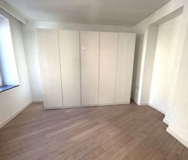 Bel appt de +- 118m² avec 2 chrb / Cinquantenaire - Photo 2