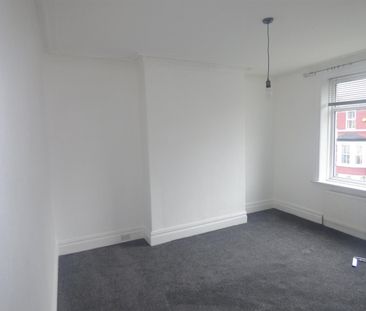 2 bed flat to rent in Gallant Terrace, East Howdon, NE28 - Photo 2