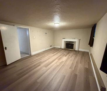 For Lease - 240 Joicey Boulevard, Toronto, Ontario - Photo 3