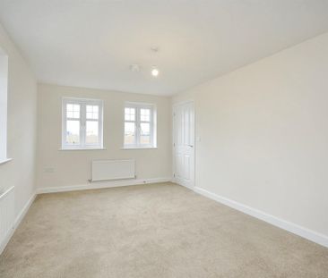 4 bedroom detached house to rent - Photo 6