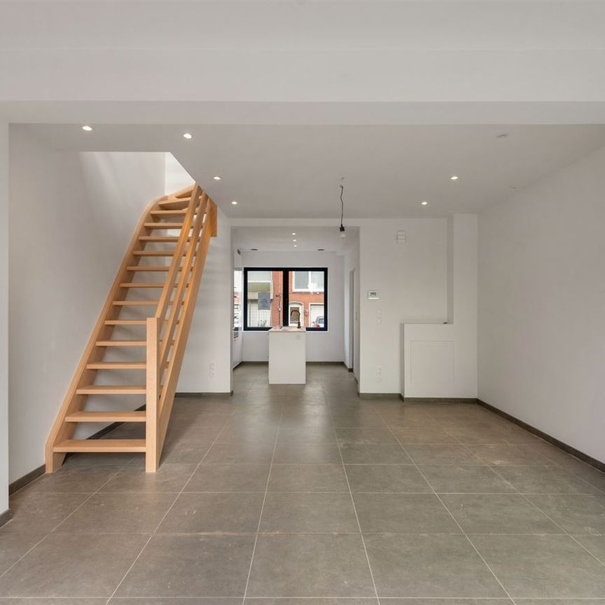 Floralaan 18, 2100, Deurne - Photo 1