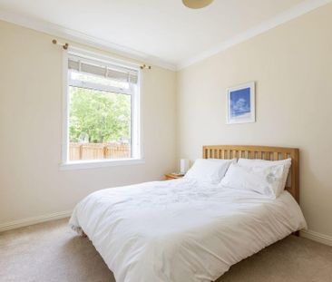 2 Bed Flat, Colinton Mains Green, EH13 - Photo 3
