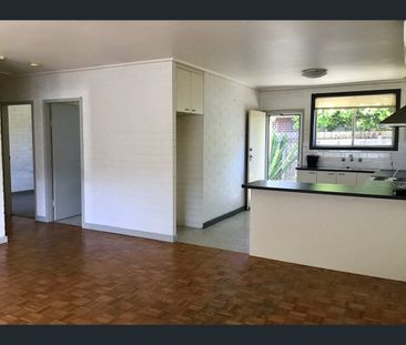 2/12 Turner Road, Highett, Vic 3190 - Photo 4