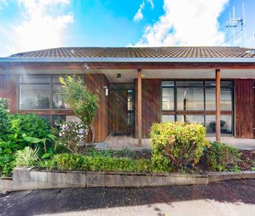 Prime Hamilton Living - Clifton Terrace Townhouse for Rent - Photo 4