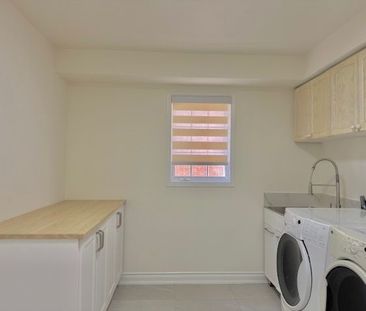 For Lease - 5439 Planters Wood Court, Mississauga, Ontario - Photo 6