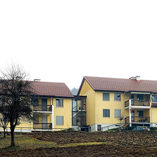 Schöne 3-Zimmer-GARTENWOHNUNG mit Küche - Photo 2