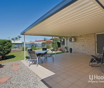 16 Spring Rd - In Ground Pool - The Complete Family Package in a Pr... - Photo 1