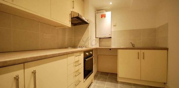 Fretherne Road, Welwyn Garden City, AL8 - Photo 2
