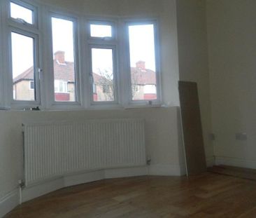5 bedroom semi-detached house to rent - Photo 4