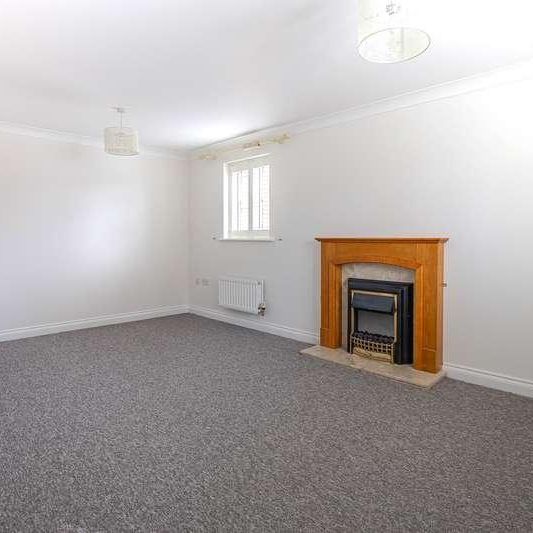 Winchcombe Gardens, South Cerney, GL7 - Photo 1