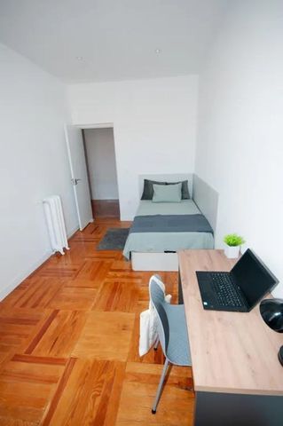 Calle Blanca de Navarra, Madrid, Community of Madrid 28010 - Photo 3