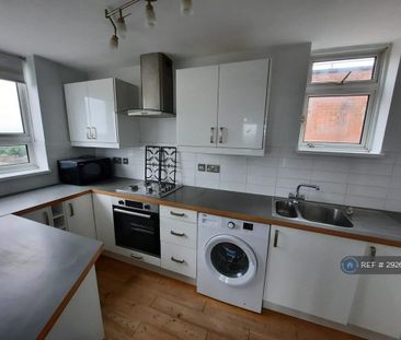 3 bedroom flat to rent - Photo 5