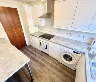 2 bedroom flat to rent - Photo 6
