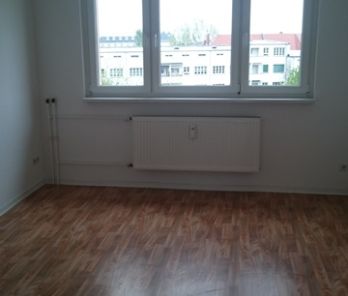 Sanierte 1 Raumwohnung mit Weitblick, sofort beziehbar! - Photo 1