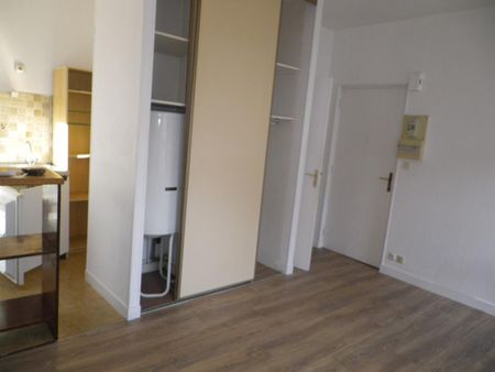 Location Appartement 1 pièce 18m² BREST 29200 - Photo 3