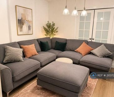 1 bedroom in a house share to rent - Photo 2