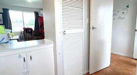 Cosy Two-Bedroom Unit in Popular Frankton - Photo 5