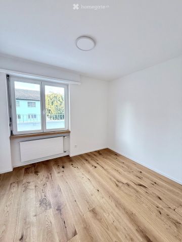 Exklusive 3.5-Zimmer-Attikawohnung mit grosser Sonnenterrasse - Erstbezug nach Totalsanierung - Photo 3