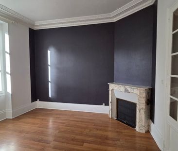 Location Appartement 2 Pièces 65 m² - Photo 2