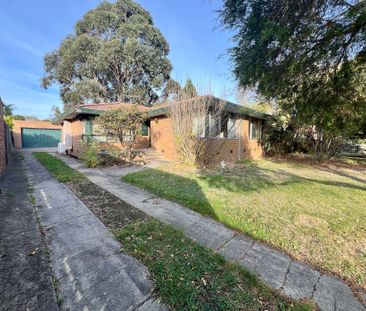 3 Bedroom Home in Great Location - Photo 3