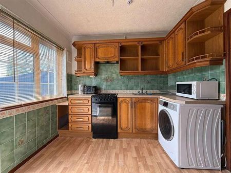 Atherfield Road, Southampton, SO16 - Photo 3