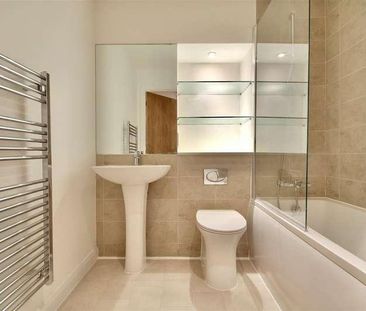 Blenheim House, Admiralty Road, Portsmouth, PO1 - Photo 2