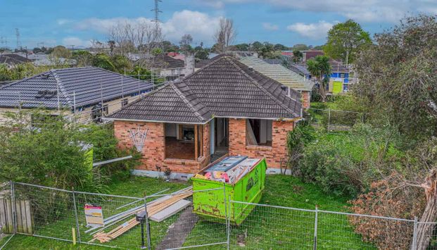 Renovated 2 bedroom Home Otara - Photo 1