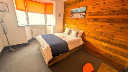 1 bedroom in a house share to rent - Photo 4