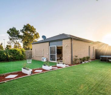 20 Vicky Court, Point Cook, VIC 3030 - Photo 6